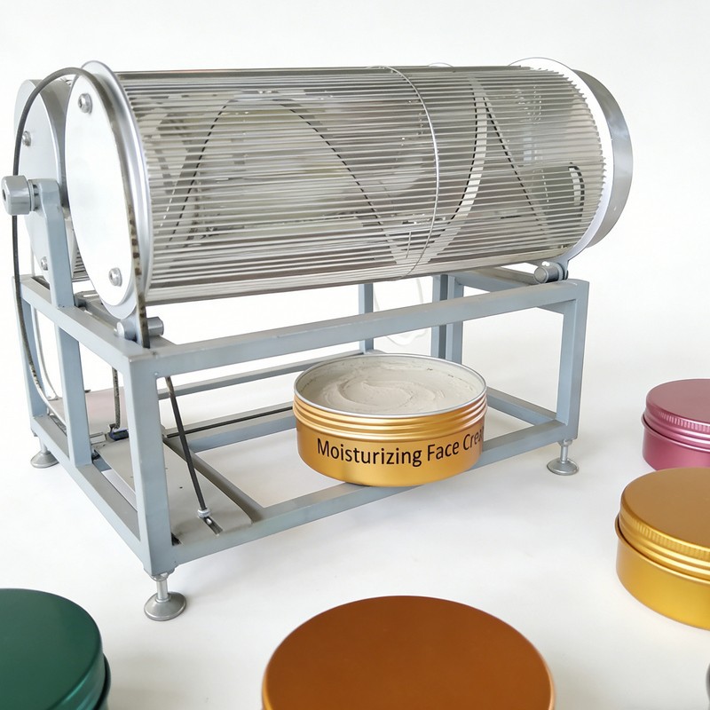 Výrobní linka na hydratační krém na obličej s kovovými krabičkami